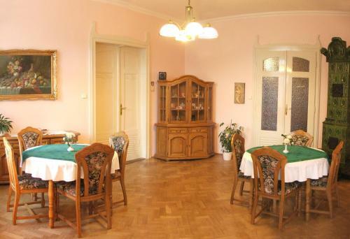 Hostal Pension Habermannova Vila