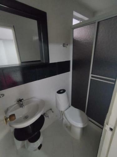 Hotel Bm-17 Cerca Al Mar Con Aire Acondicionada Y Wifi