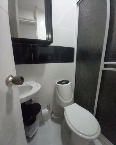 Hotel Bm-17 Cerca Al Mar Con Aire Acondicionada Y Wifi