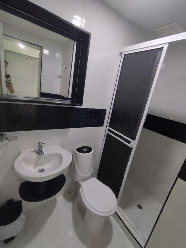 Hotel Bm-17 Cerca Al Mar Con Aire Acondicionada Y Wifi
