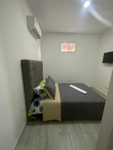 Apartamento Amoblado 3 Habitaciones En Barrio La Campi�a