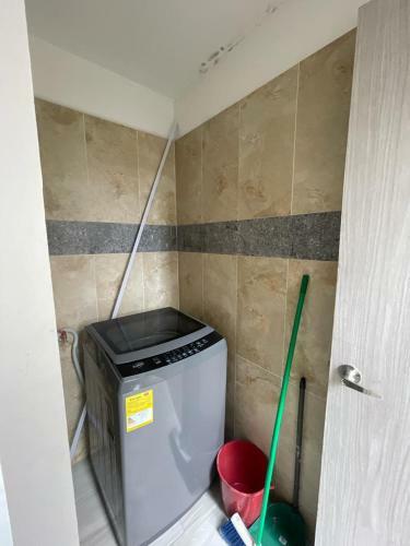 Apartamento Amoblado 3 Habitaciones En Barrio La Campi�a