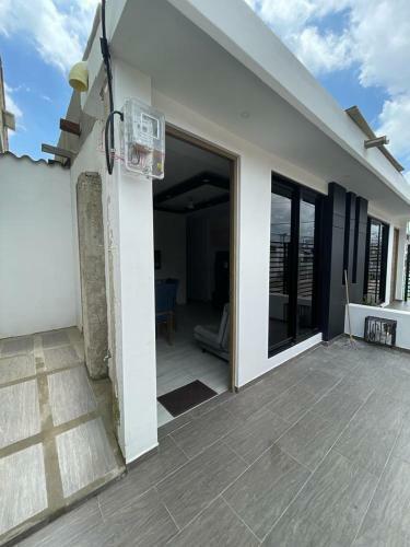 Apartamento Amoblado 3 Habitaciones En Barrio La Campi�a