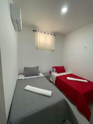 Apartamento Amoblado 3 Habitaciones En Barrio La Campi�a