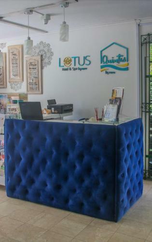 Hotel Lotus By Maos