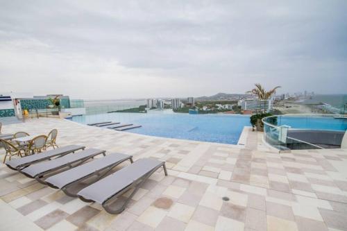 Hermoso Y Amplio Apartamento Frente Al Mar.