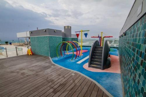 Hermoso Y Amplio Apartamento Frente Al Mar.