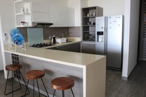 Hermoso Y Amplio Apartamento Frente Al Mar.