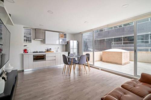 Comfortable Apartment With Terrace In Central Area