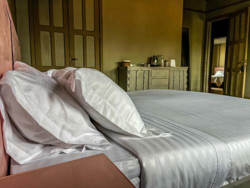 Sr Luis Hotel Boutique - Zona H�roes - Recepci�n Digital 24h