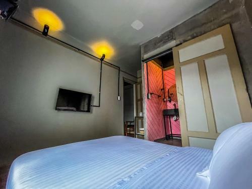 Sr Luis Hotel Boutique - Zona H�roes - Recepci�n Digital 24h