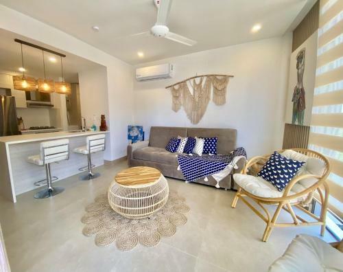 Fantastic Apartment/beach Front Luxury