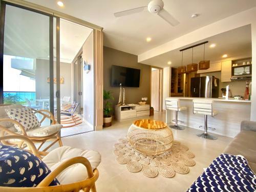 Fantastic Apartment/beach Front Luxury