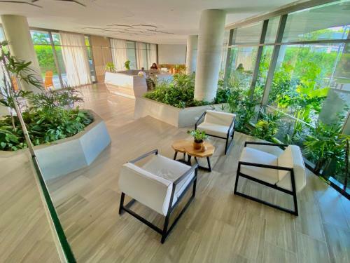 Fantastic Apartment/beach Front Luxury