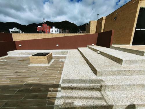 Chapinero Apartment: Terrace And View