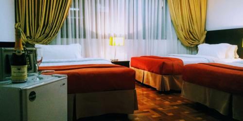Hotel Day 121