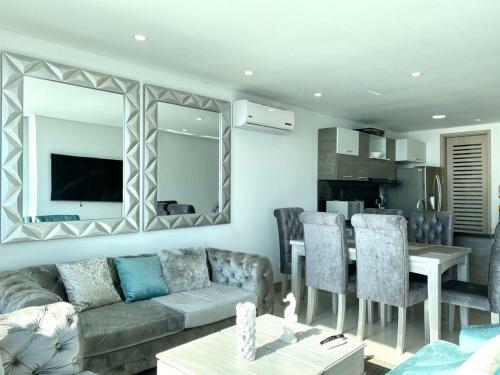 Apartamento De 3 Habitaciones Con Vista Al Mar.