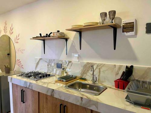 Apartamento Unique Studio With Balcony Near Old Town