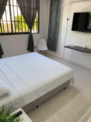 Hostal Habitaciones Independientes Cerca Al Aeropuerto 3