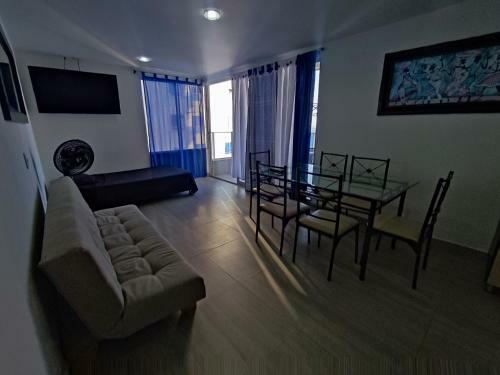 Apartamento Con Balc�n Y Vista Al Mar
