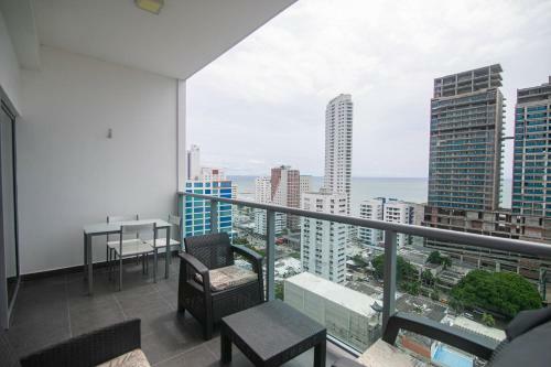 Great Apartment In Bocagrande With Sunset & Beach View