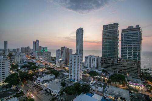 Great Apartment In Bocagrande With Sunset & Beach View