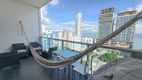Great Apartment In Bocagrande With Sunset & Beach View