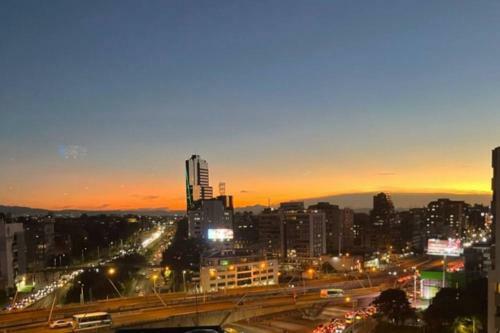 Apartamento Bright Luxurious Flat With Stunning View Workspace