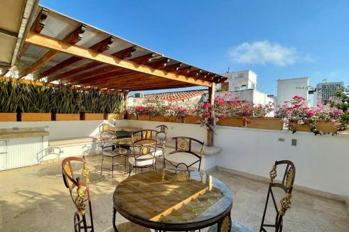 Gorgeous 8 Br House W/ Pool In The Old City