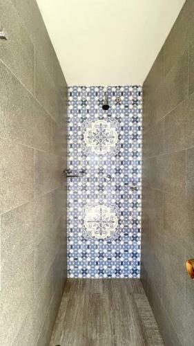 Gorgeous 8 Br House W/ Pool In The Old City