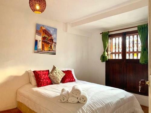 Gorgeous 8 Br House W/ Pool In The Old City