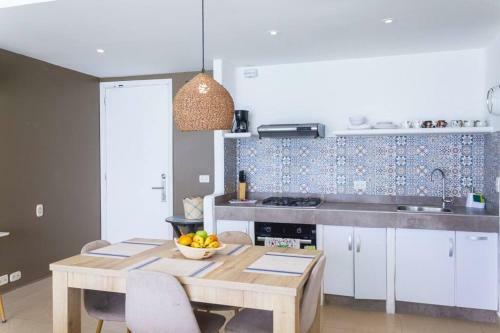 Apartamento 2 Dormitorios Bocagrande. Vista Mar