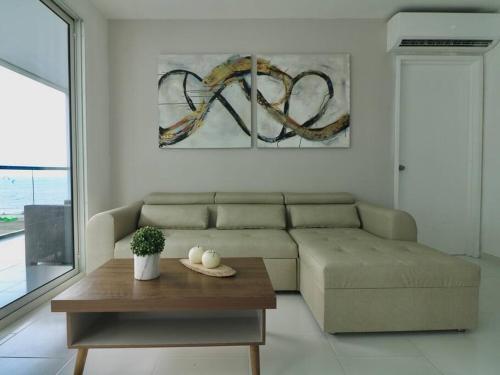 Apartamento Oceanfront Elegance 2br-amazing Pools-beach Access