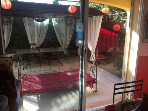 Bed & Breakfast Aux Amandiers