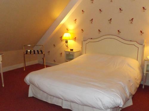 Hotel Hostellerie Du Ch�teau Des Monthairons