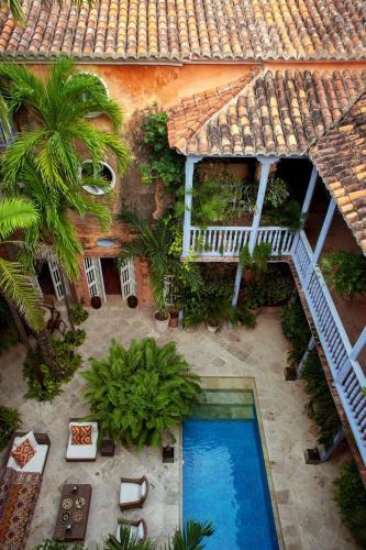 Villa Luxury 10 Br Colonial Mansion