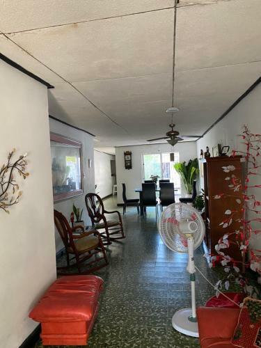 Habitaci�n Cerca De Aeropuerto
