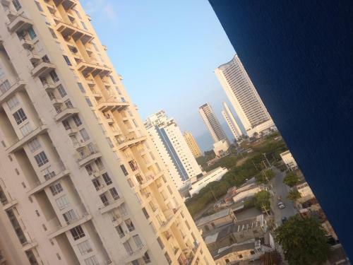 Apartamento Amplio, Acogedor Y Emblem�tica Vista Piso 16