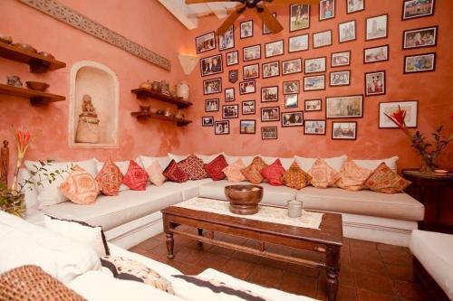 Villa Magnificent Colonial Mansion