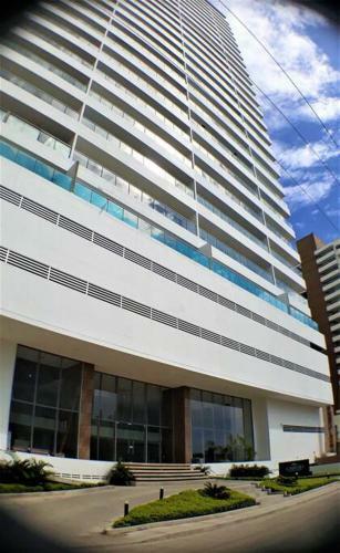Apartamento New, Spacious And Comfortable 3bd 1500 Sq Foot Ocean View 514