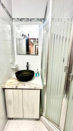 Apartamento Apto Amplio En Chico - Calle 100