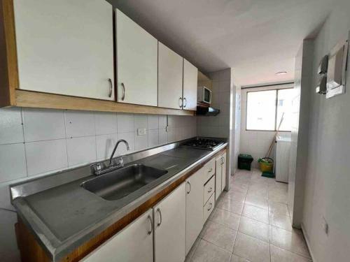 Apartamento Charming Beachfront Apt With Sea View & Pool