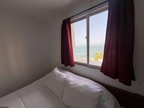 Apartamento Cozy Beachfront Apt Great Views & Pool