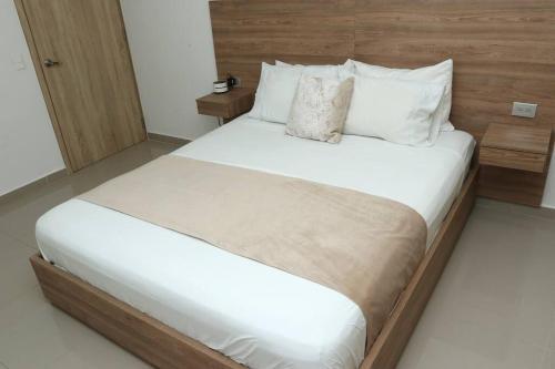 Apartamento Condo In Marbella From The Beach.