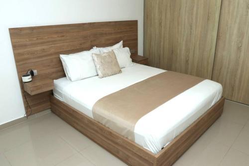 Apartamento Condo In Marbella From The Beach.