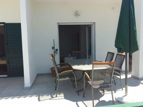 Apartments Tri Palme