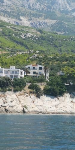 Apartments Tri Palme