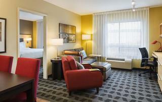Hotel Towneplace Suites By Marriott Red Deer