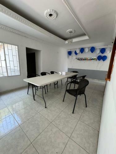 Hostal Calipso Dive And Pet Center