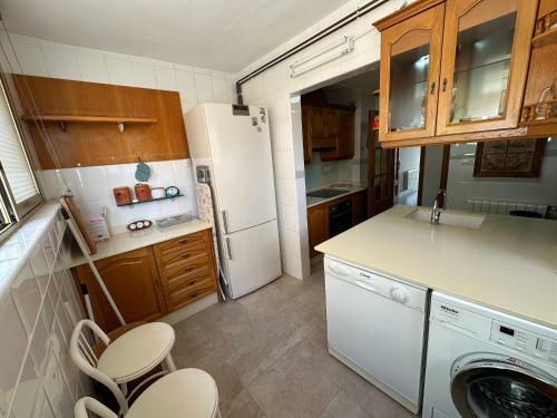 Ba12-2, Gran Apartamento Con Terraza Muy Cerca De